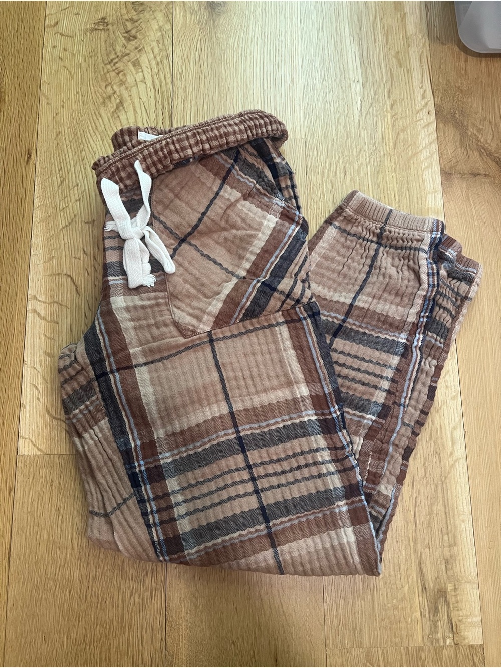 Aerie  Lightweight Plaid Pajama Pants w/ Drawstring and Contrast Inside Trim